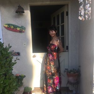 🌿🌺SUMMERTIME FLORAL MAXI DRESS🌺🌿